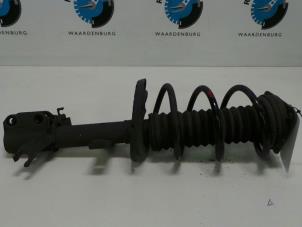 Used Front shock absorber rod, left Renault Clio Price on request offered by Rhenoy Onderdelen b.v.