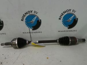 Used Front drive shaft, left Renault Clio Price on request offered by Rhenoy Onderdelen b.v.
