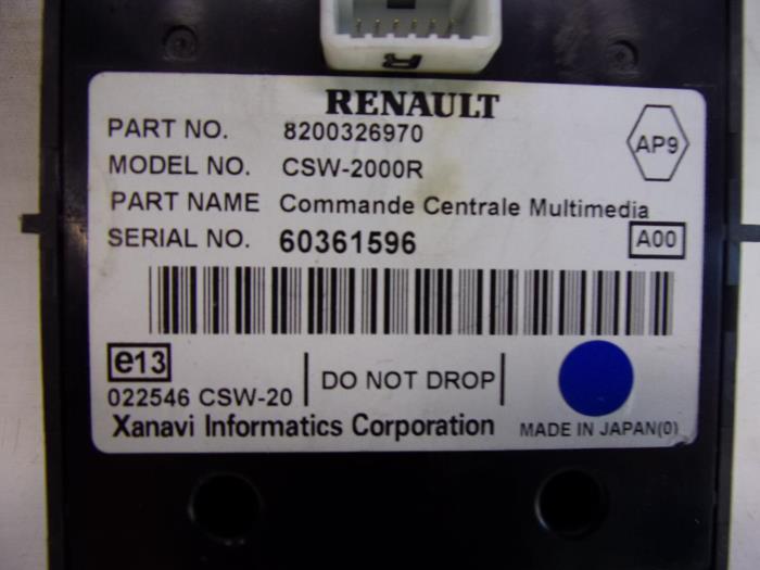 Multi-media control unit from a Renault Espace (JK) 2.0 Turbo 16V Grand Espace 2006