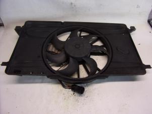 Begagnade Fläktmotor Volvo C30 (EK/MK) 2.0 D 16V Pris € 26,25 Marginaltabell erbjuds av Reclycar De Boer BV
