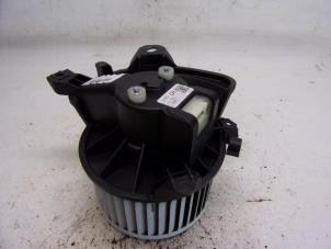 Used Heating and ventilation fan motor Fiat Punto III (199) 0.9 TwinAir Turbo 100 Price € 42,00 Margin scheme offered by Reclycar De Boer BV
