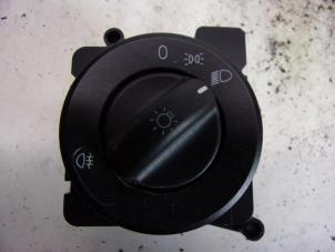 Usados Interruptor de luz Mercedes Citan (415.6) 1.5 108 CDI Precio € 47,25 Norma de margen ofrecido por Reclycar De Boer BV