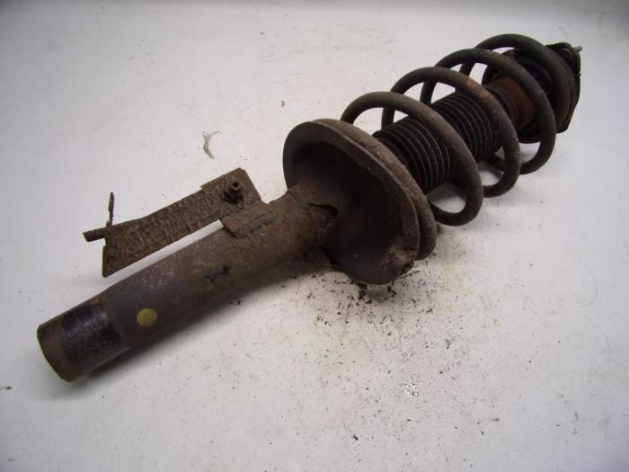 Front shock absorber, right from a Ford Transit Connect 1.8 TDCi 90 DPF 2010