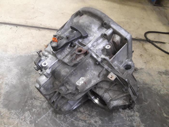 Gearbox Opel Vivaro 1.9 DTI 16V - F9QU7STUK PK6021