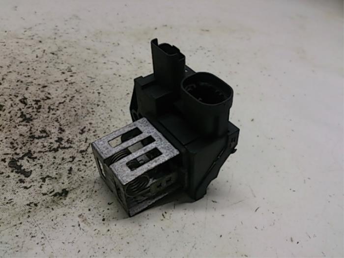 Citroen DS3 Cooling fan resistors stock