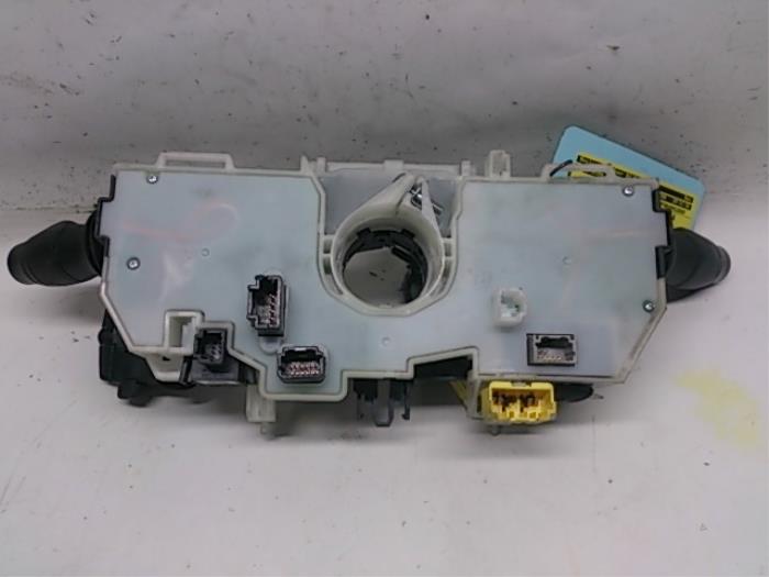 Interruptor combinado columna de dirección de un Renault Grand Scénic III (JZ) 1.4 16V TCe 130 2010