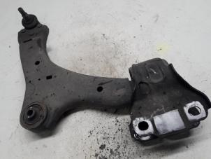 Used Front lower wishbone, right Ford Mondeo IV Wagon 2.0 TDCi 140 16V Price € 36,75 Margin scheme offered by Reclycar De Boer BV