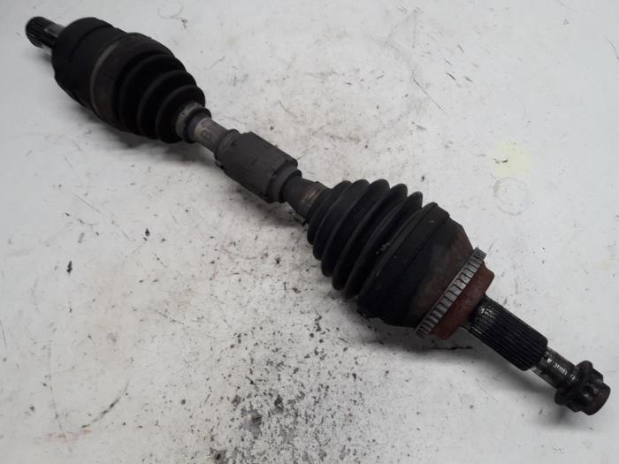 Used Toyota Avensis Wagon (T25/B1E) 2.2 D-4D 16V Front drive shaft ...