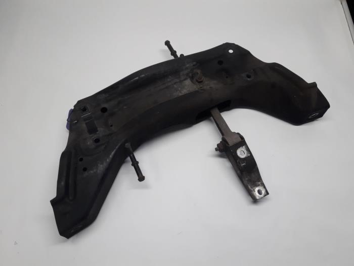Used Subframe Volkswagen Polo IV (9N1/2/3) 1.6 16V Price € 26,25 Margin scheme offered by Reclycar De Boer BV