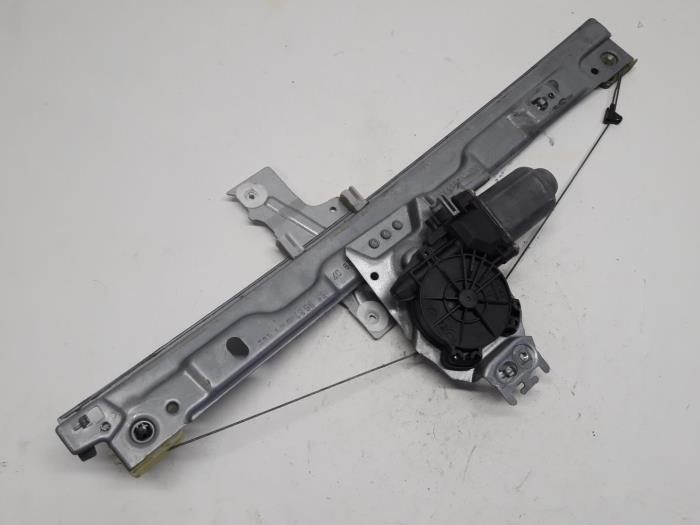 Window mechanism 4-door, front right from a Peugeot 207/207+ (WA/WC/WM) 1.4 HDi 2007