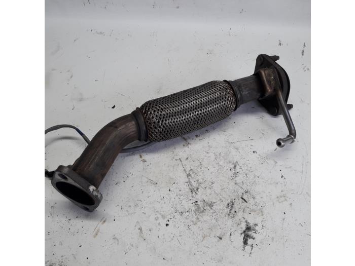 Used Exhaust front section Kia Cee'd Sportswagon (JDC5) 1.0i T-GDi 12V 120 Price € 36,75 Margin scheme offered by Reclycar De Boer BV