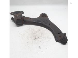 Used Front lower wishbone, right Ford Mondeo IV Wagon 2.0 16V Price € 36,75 Margin scheme offered by Reclycar De Boer BV