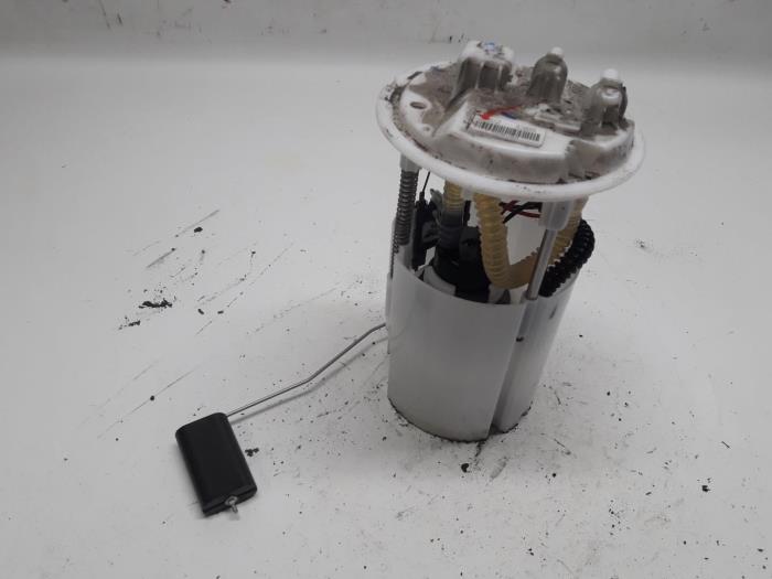 Usagé Pompe d'injection Renault Megane III Grandtour (KZ) 1.5 dCi 110 Prix € 73,50 Règlement à la marge proposé par Reclycar De Boer BV