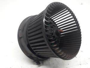 Used Heating and ventilation fan motor Toyota Aygo (B10) 1.0 12V VVT-i Price € 36,75 Margin scheme offered by Reclycar De Boer BV