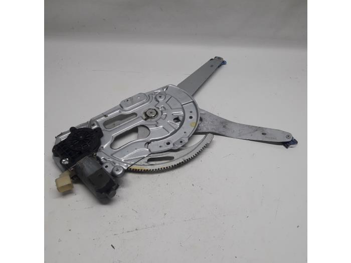 Window mechanism 4-door, front right from a Volvo XC90 I 2.4 D5 20V 2003