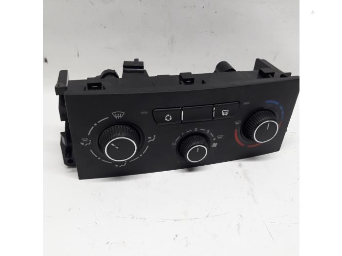 Heater control panel from a Peugeot 207/207+ (WA/WC/WM) 1.4 HDi 2011