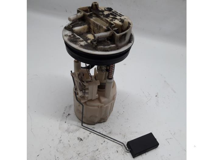 Gebrauchte Kraftstoffpumpe Elektrisch Fiat Punto I (176) 60 1.2 S,SX,Selecta Preis € 26,25 Margenregelung angeboten von Reclycar De Boer BV