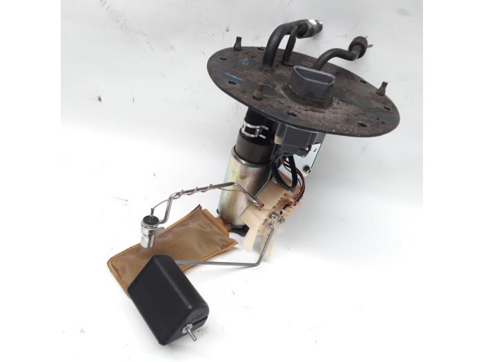 Usagé Pompe carburant électrique Toyota Corolla (E11) 1.3 16V Prix € 26,25 Règlement à la marge proposé par Reclycar De Boer BV