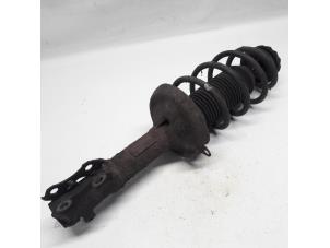 Used Front shock absorber, right Volkswagen Polo III (6N1) 1.4i 60 Price € 31,50 Margin scheme offered by Reclycar De Boer BV