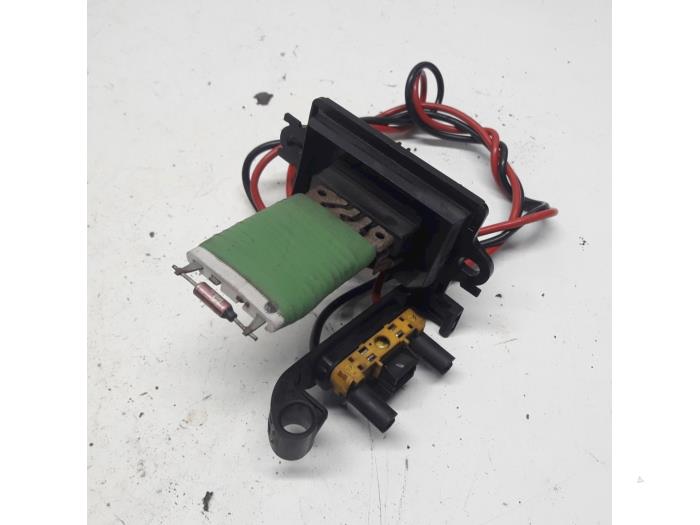 Rhéostat Ventillateur Original Renault Twingo 2 7701067951 - pièce d'origne