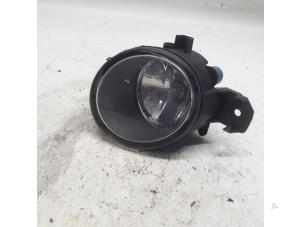 Used Fog light, front right Renault Clio III (BR/CR) 1.2 16V Tce Price € 21,00 Margin scheme offered by Reclycar De Boer BV