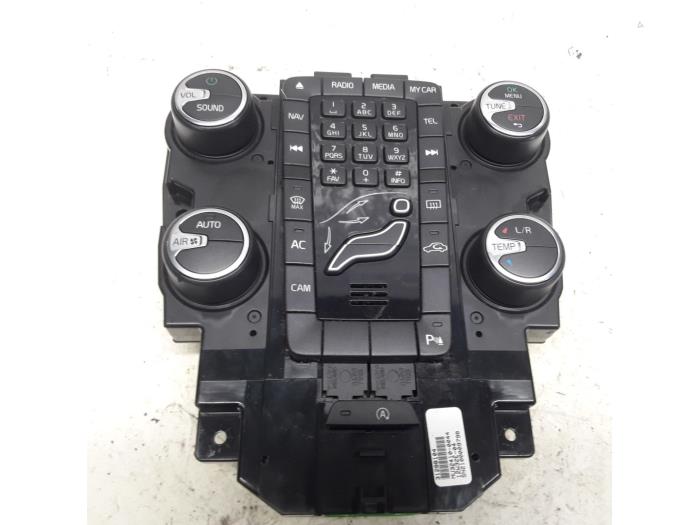 Begagnade Värmekontrollpanel Volvo V40 (MV) 1.6 D2 Pris € 105,00 Marginaltabell erbjuds av Reclycar De Boer BV