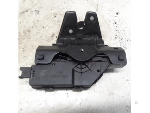 Used Tailgate lock mechanism BMW 1 serie (E87/87N) 118d 16V Price € 31,50 Margin scheme offered by Reclycar De Boer BV