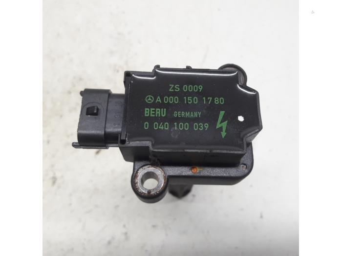 Usagé Bobine Mercedes C (W203) 2.0 C-180 16V Prix € 21,00 Règlement à la marge proposé par Reclycar De Boer BV