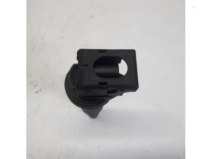 Gebrauchte Zündspule Peugeot 207/207+ (WA/WC/WM) 1.4 16V VTi Preis € 21,00 Margenregelung angeboten von Reclycar De Boer BV