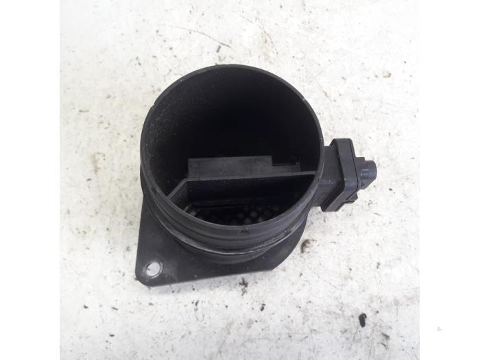 Airflow meter from a Seat Ibiza ST (6J8) 1.2 TDI Ecomotive 2012