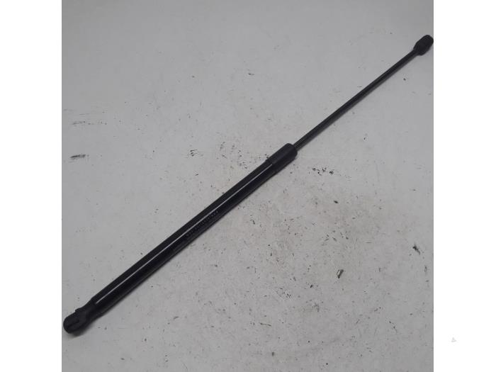 Rear gas struts, right with part number 313 stock