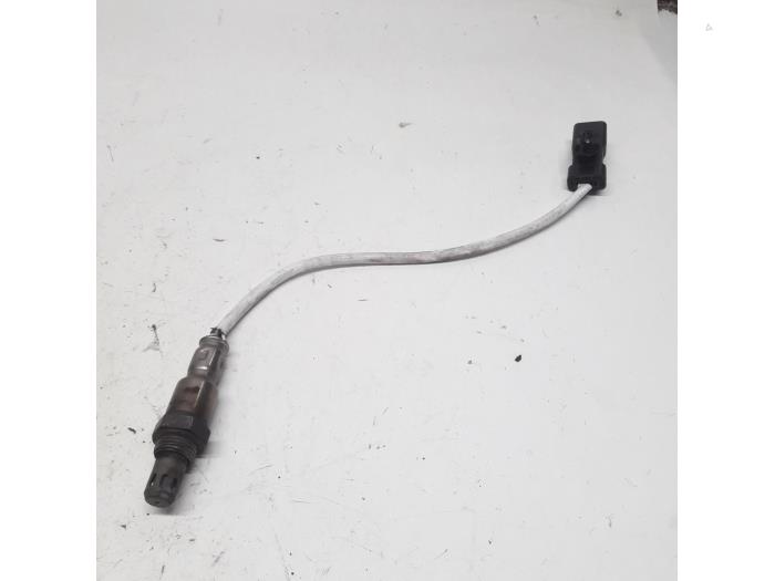 Usados Sonda Lambda Peugeot 208 I (CA/CC/CK/CL) 1.2 Vti 12V PureTech 82 Precio € 26,25 Norma de margen ofrecido por Reclycar De Boer BV