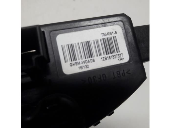 Heater resistor from a Renault Megane IV (RFBB) 1.2 Energy TCE 100 2016
