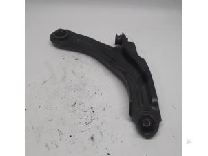 Used Front lower wishbone, right Renault Clio IV (5R) 1.5 Energy dCi 90 FAP Price € 26,25 Margin scheme offered by Reclycar De Boer BV