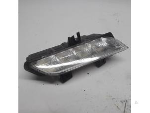 Used Daytime running light, right Renault Clio IV (5R) 1.5 Energy dCi 90 FAP Price € 52,50 Margin scheme offered by Reclycar De Boer BV