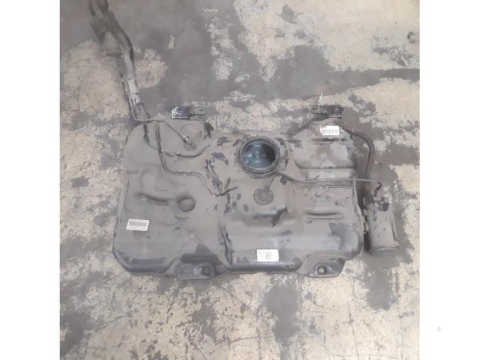 Tank from a Renault Twingo III (AH) 1.0 SCe 70 12V 2014