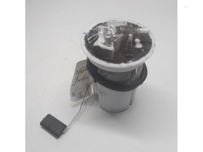 Electric fuel pump from a Ford Fiesta 6 (JA8) 1.0 SCI 12V 80 2015
