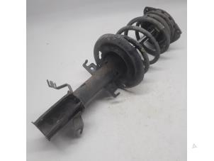 Used Front shock absorber, right Renault Scénic III (JZ) 2.0 dCi 16V Autom. Price € 52,50 Margin scheme offered by Reclycar De Boer BV