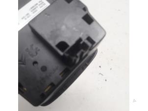On-board computer controller from a Citroën DS5 (KD/KF) 2.0 BlueHDi 180 16V 2014