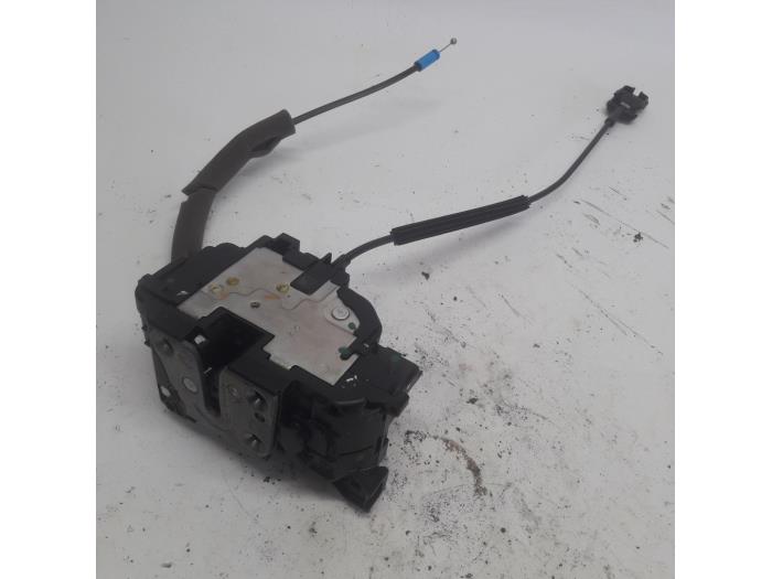 Rear door lock mechanisms with part number A4157400100 stock