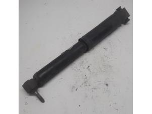 Used Rear shock absorber, right Renault Grand Scénic III (JZ) 1.9 dCi Price € 16,54 Margin scheme offered by Reclycar De Boer BV