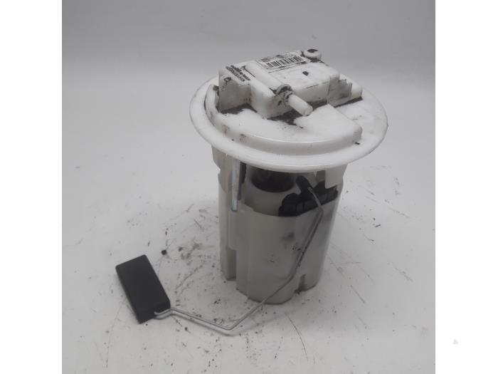 Usagé Pompe d'injection Peugeot 207/207+ (WA/WC/WM) 1.4 16V VTi Prix € 26,25 Règlement à la marge proposé par Reclycar De Boer BV