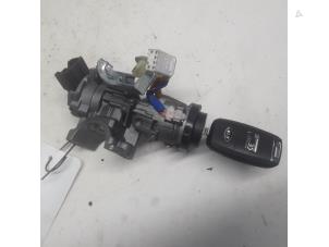 Used Ignition lock + key Kia Rio III (UB) 1.1 CRDi VGT 12V Price € 55,13 Margin scheme offered by Reclycar De Boer BV