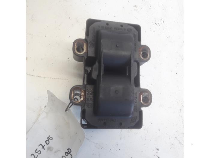 Gebrauchte Zündspule Renault Twingo (C06) 1.2 Preis € 26,25 Margenregelung angeboten von Reclycar De Boer BV
