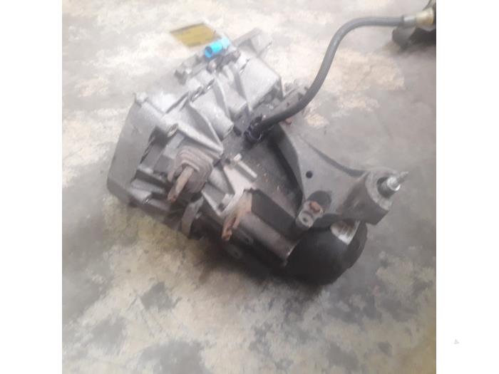 Gearbox from a Renault Twingo II (CN) 1.2 16V 2007