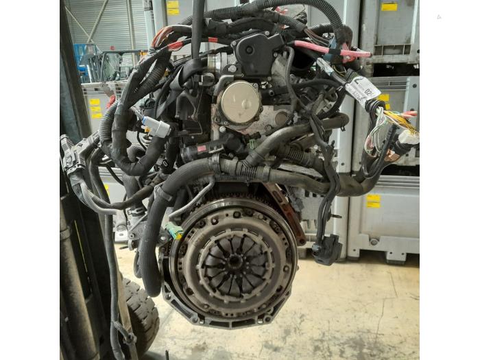 Motor de un Renault Laguna III Estate (KT) 1.5 dCi 110 FAP 2011