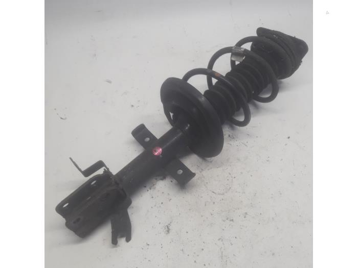 Front shock absorber, right from a Renault Clio IV Estate/Grandtour (7R) 0.9 Energy TCE 90 12V 2014
