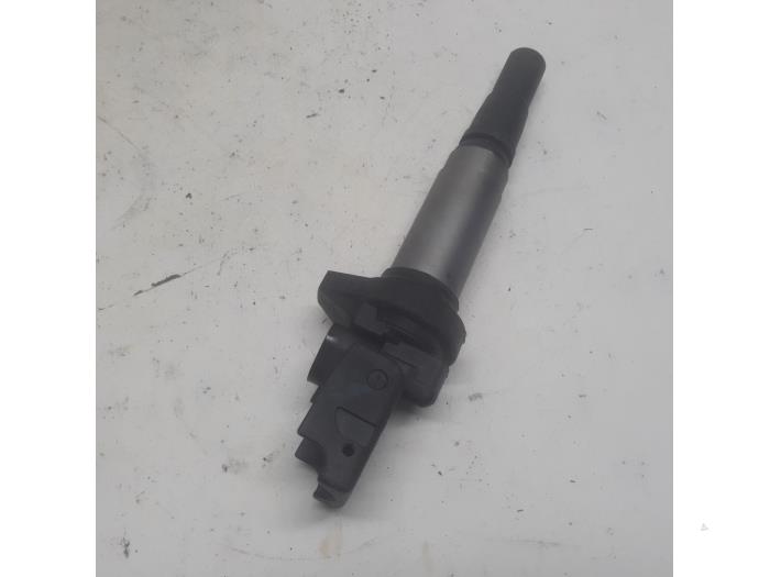 Ignition coil from a Peugeot 508 SW (F4/FC/FJ/FR) 1.6 16V PureTech 180 2020