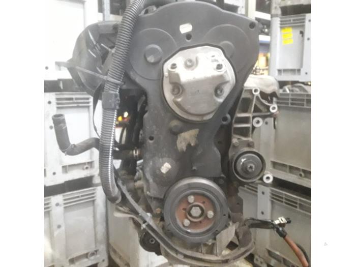engine-peugeot-206-1-6-16v-0130w2-1283263-reclycar-de-boer-bv