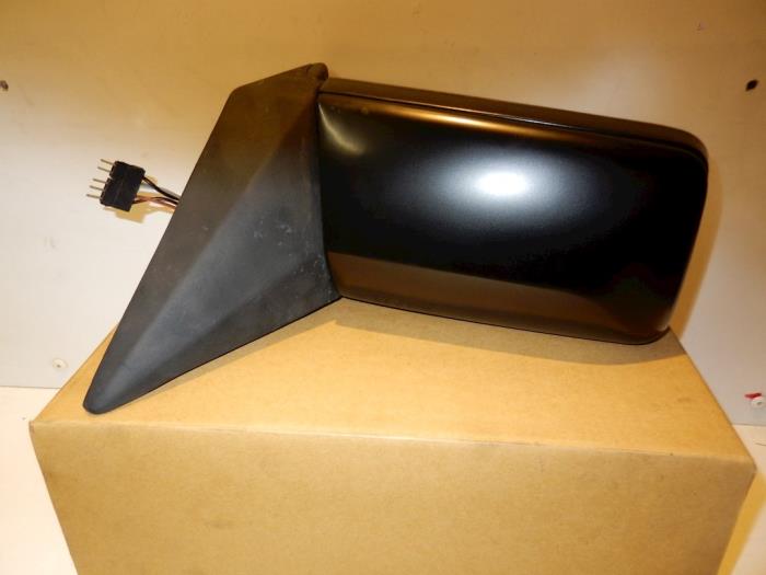 Wing mirror, left from a Mercedes 190E/D 1990